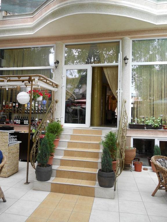 Gala-Garden Hotel Bitola Kültér fotó