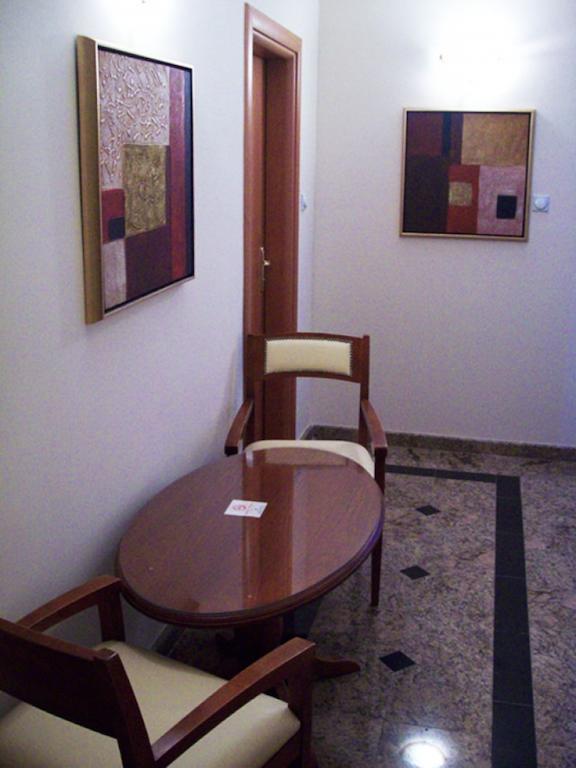 Gala-Garden Hotel Bitola Kültér fotó